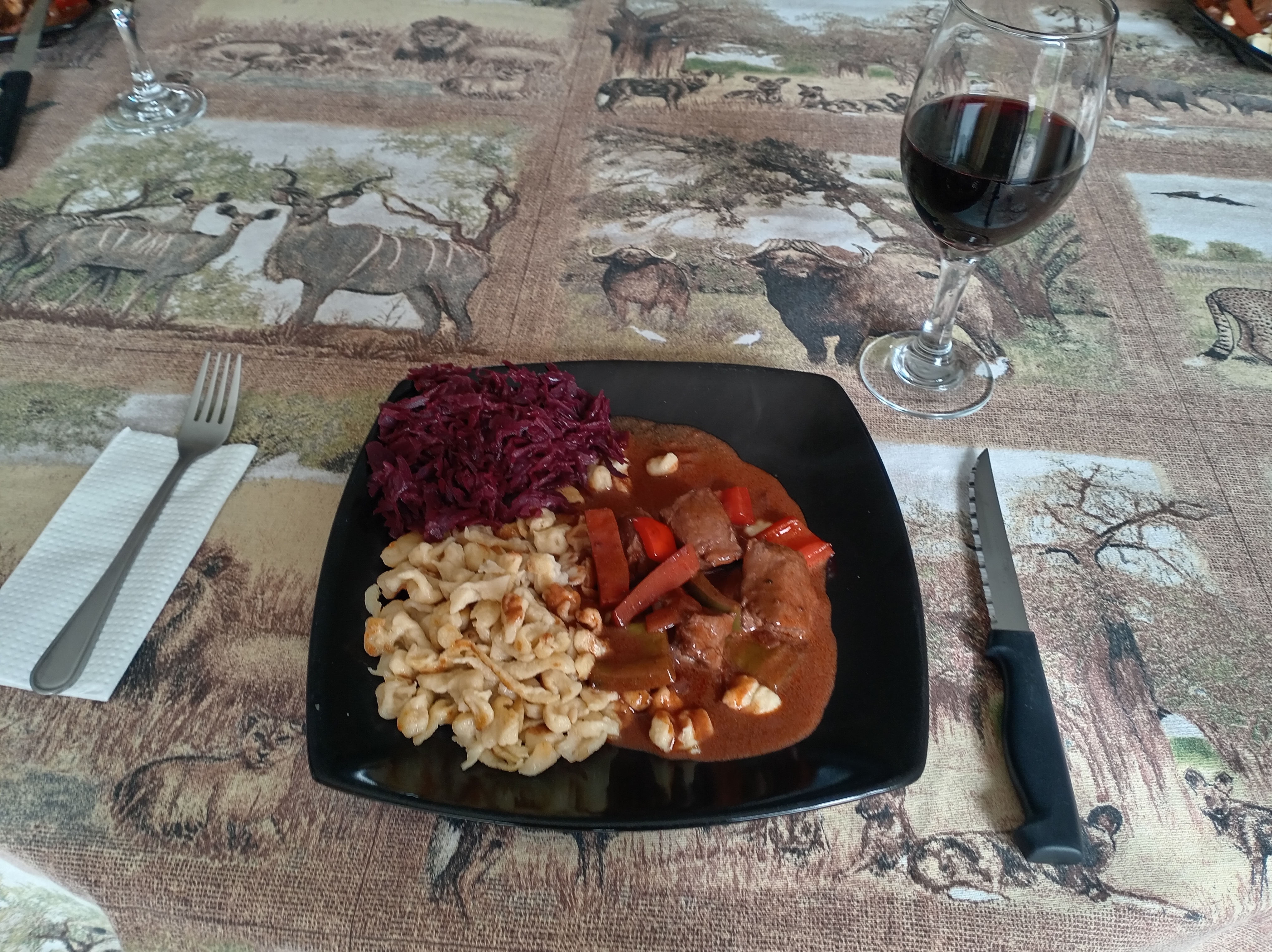 Wagyu Ribeye Bouchées in Red Wine Jus with Peppers and Carrots